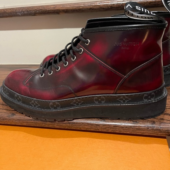 Louis Vuitton Boots - Picture 6 of 12